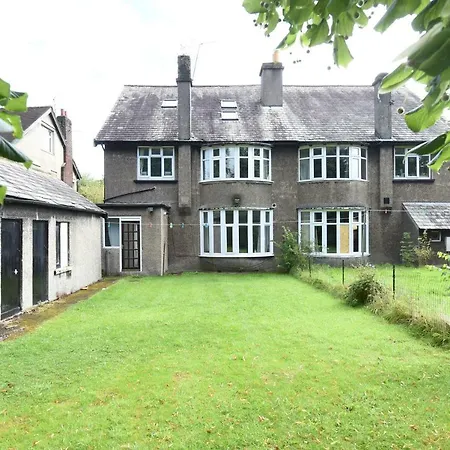דירה 6 Bed Slps 16 On Otley Run לידס